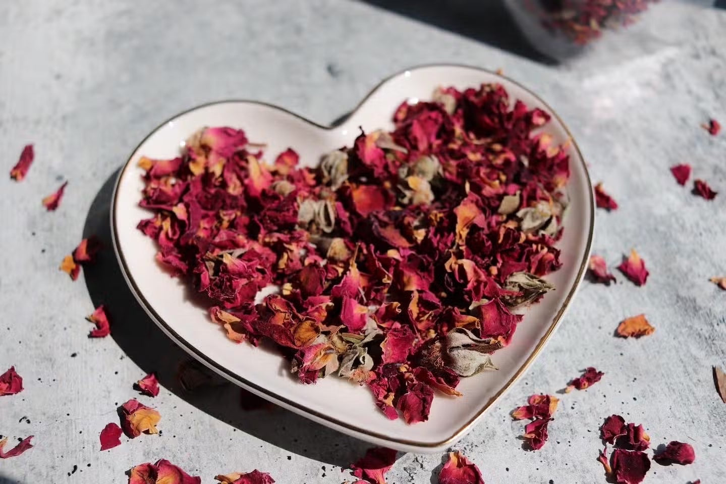 Dried Rose Buds & Petals
