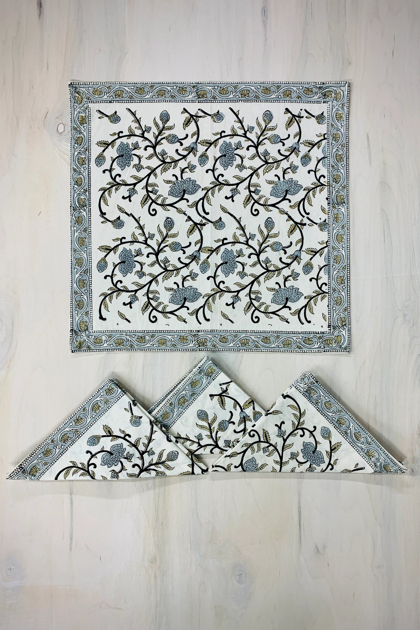 Silver Floral Napkin Set